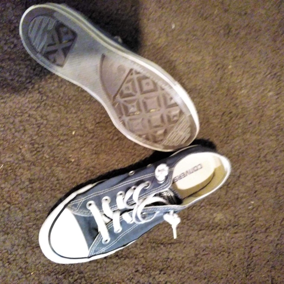 Converse - size 9 - Picture 2 of 2
